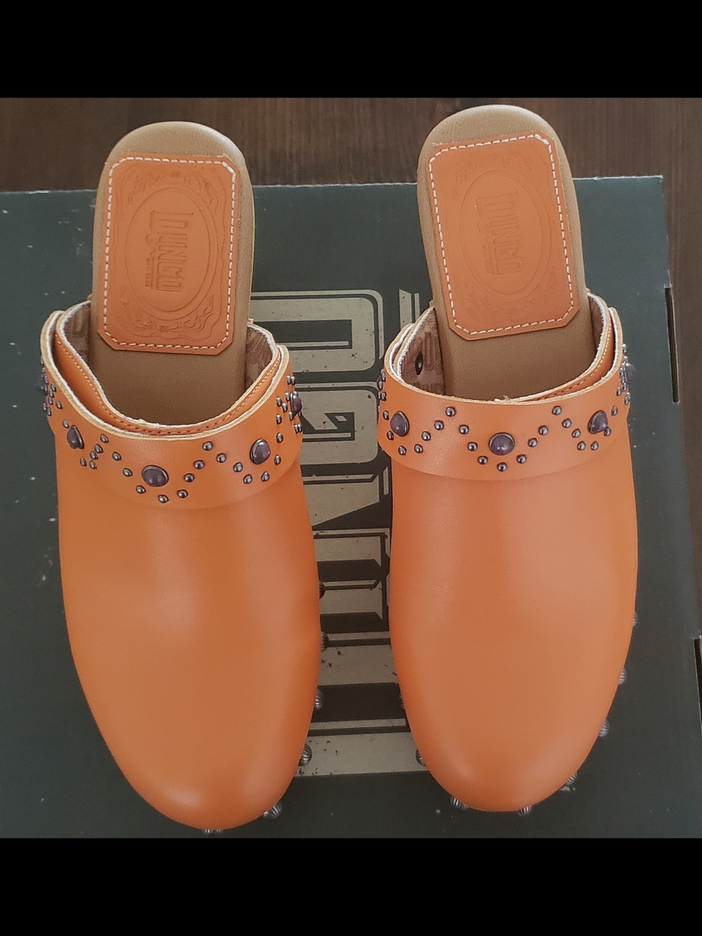 Women's Dingo Leather Orange Studded Slip-On Clogs. NEVER WORN.